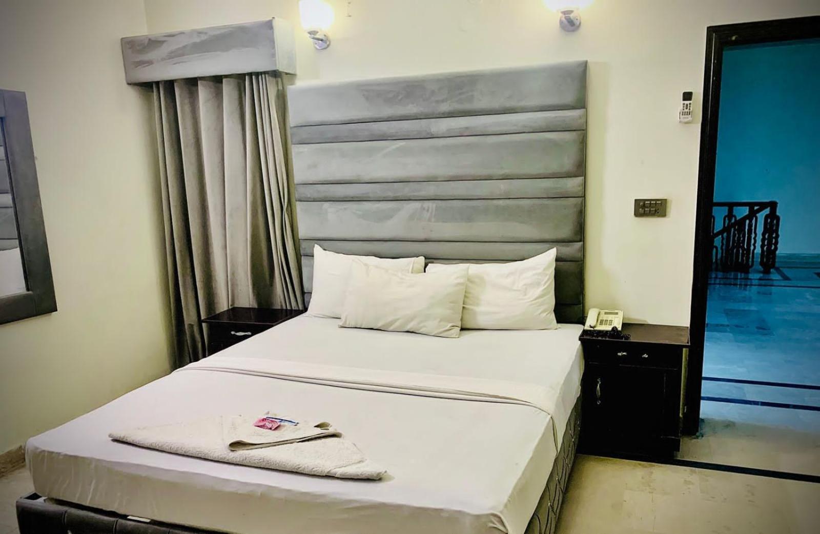 Hotel Royal Grand Lahor Kültér fotó