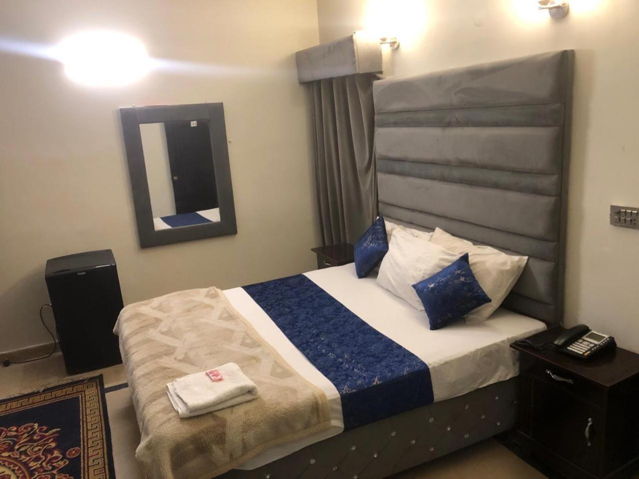 Hotel Royal Grand Lahor Kültér fotó