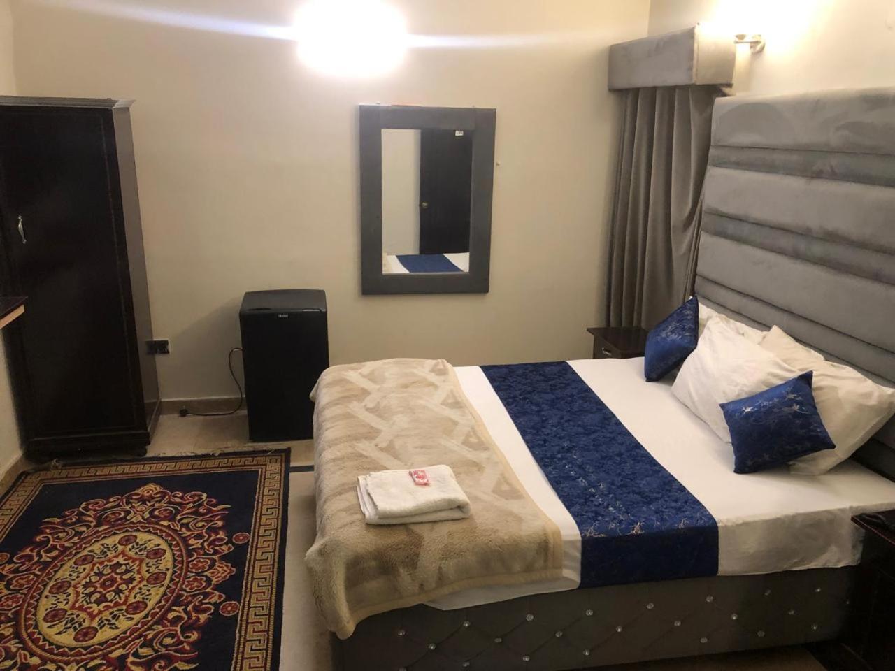 Hotel Royal Grand Lahor Szoba fotó