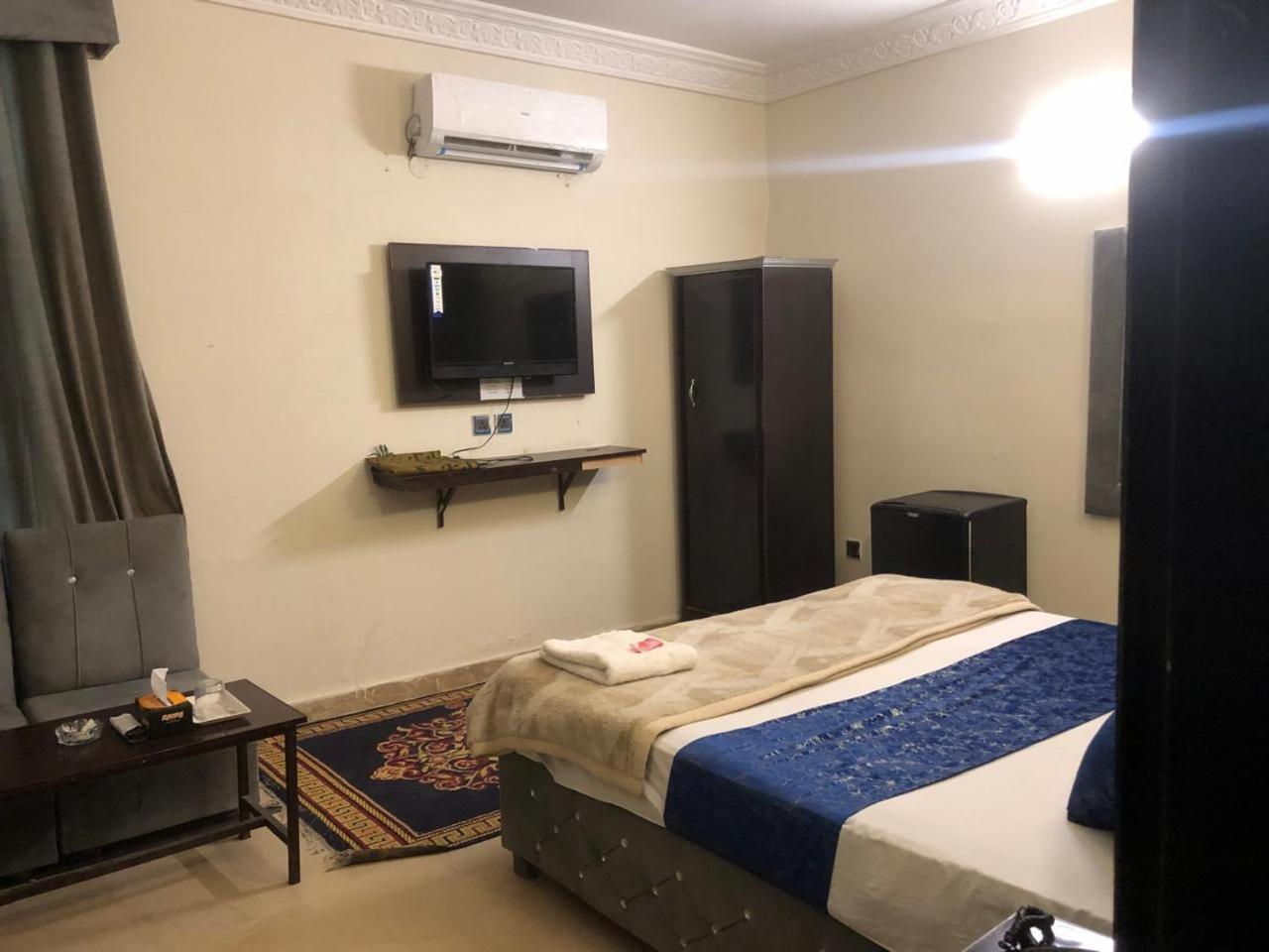 Hotel Royal Grand Lahor Kültér fotó